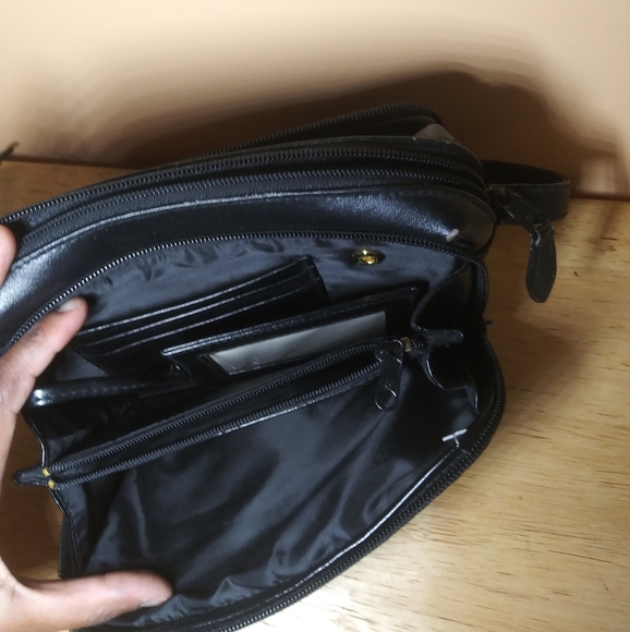 Etienne Aigner Leather Black Bag - Picture 7 of 8